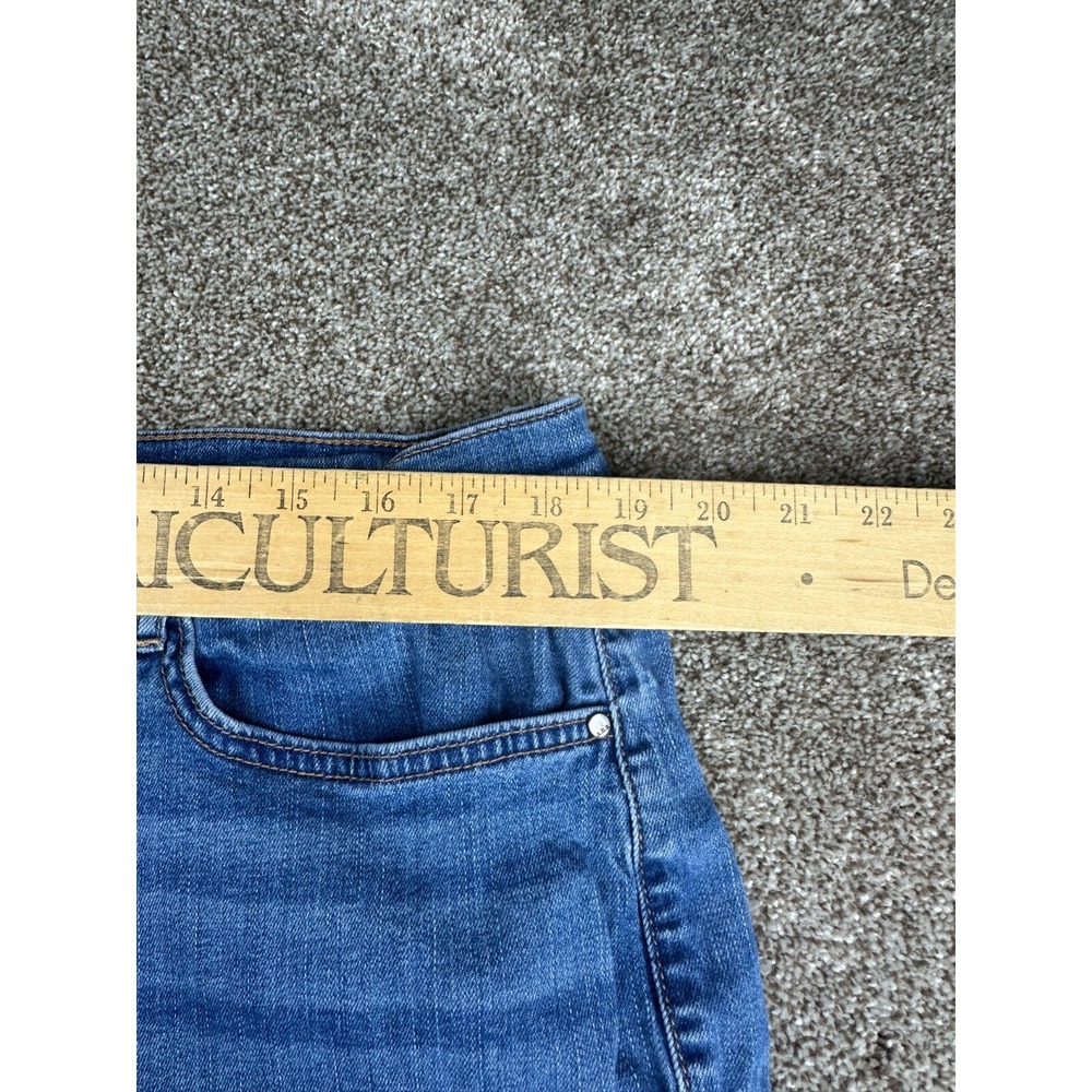 A.n.a Jean Shorts Size 18 High Rise Shorty Medium‎ Wash 3.5" Inseam Cuffed EUC - Picture 7 of 10